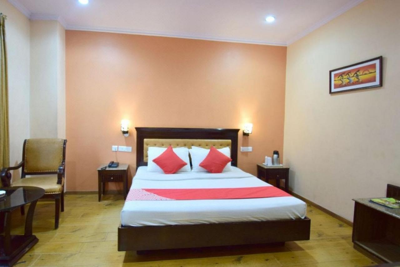 Goroomgo Marc Shimla Near Mall Road - Luxury Room - Excellent Service - Ample Parking - Best Hotel In Shimla Buitenkant foto