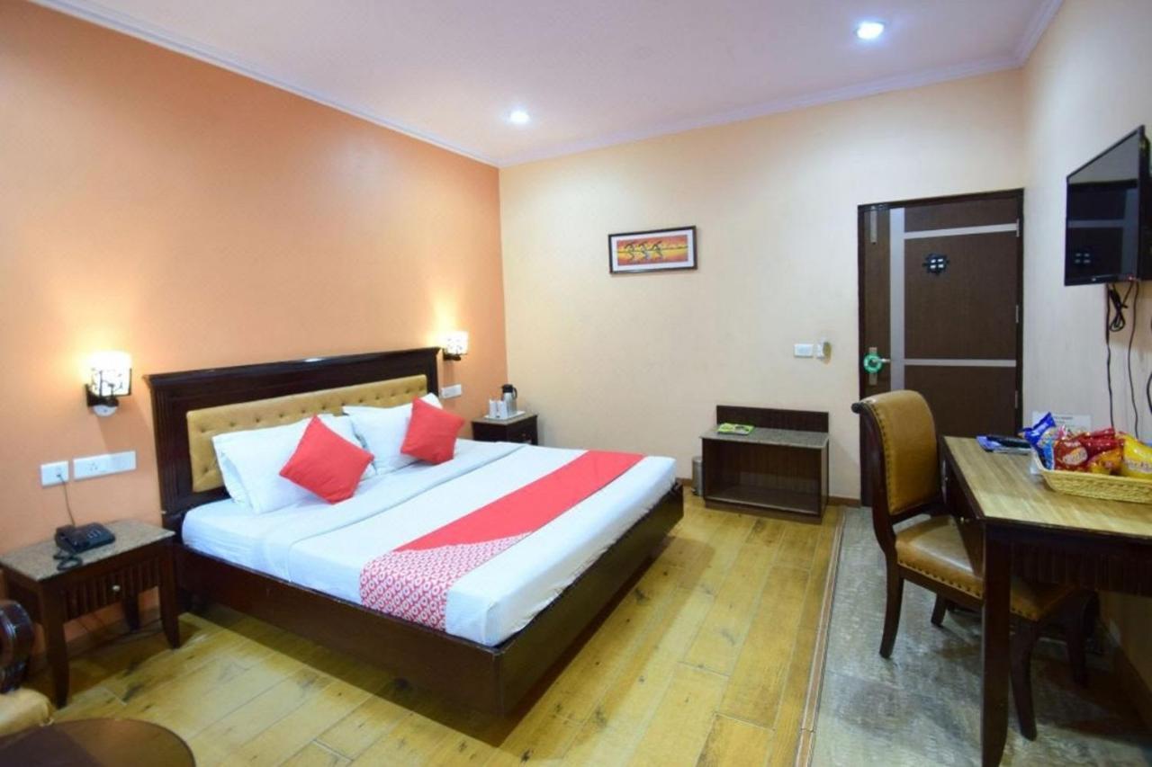Goroomgo Marc Shimla Near Mall Road - Luxury Room - Excellent Service - Ample Parking - Best Hotel In Shimla Buitenkant foto