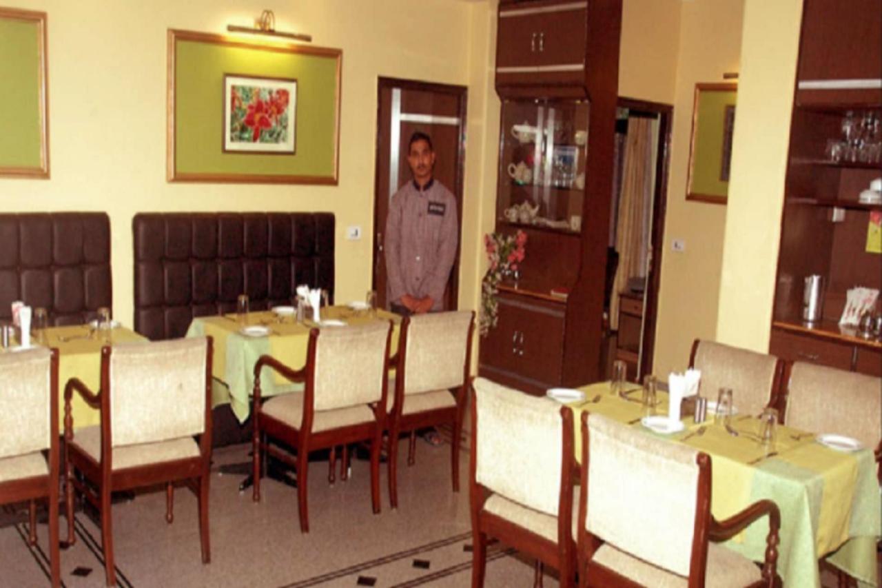 Goroomgo Marc Shimla Near Mall Road - Luxury Room - Excellent Service - Ample Parking - Best Hotel In Shimla Buitenkant foto